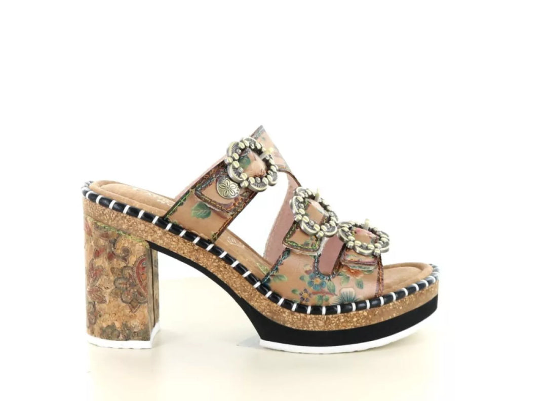 Laura Vita Laura Vita Naomio 11