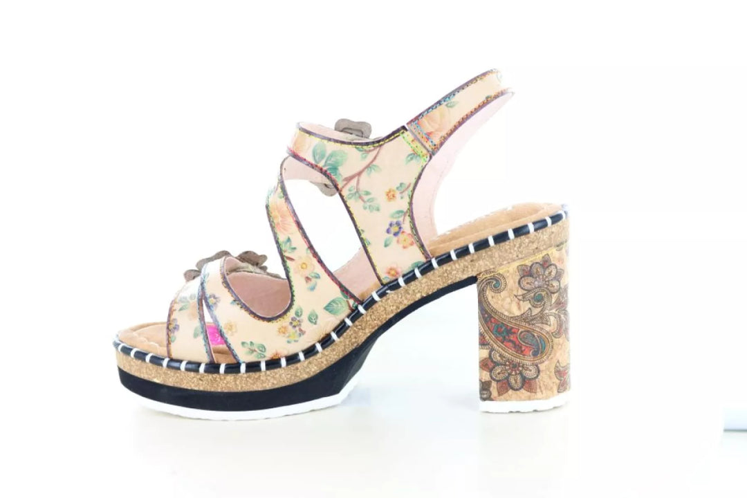 Laura Vita Laura Vita Naomio 16