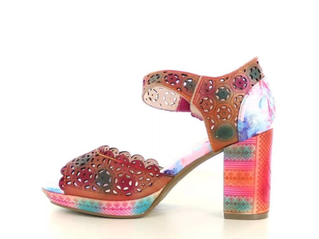 Laura Vita Laura Vita Nacio 325