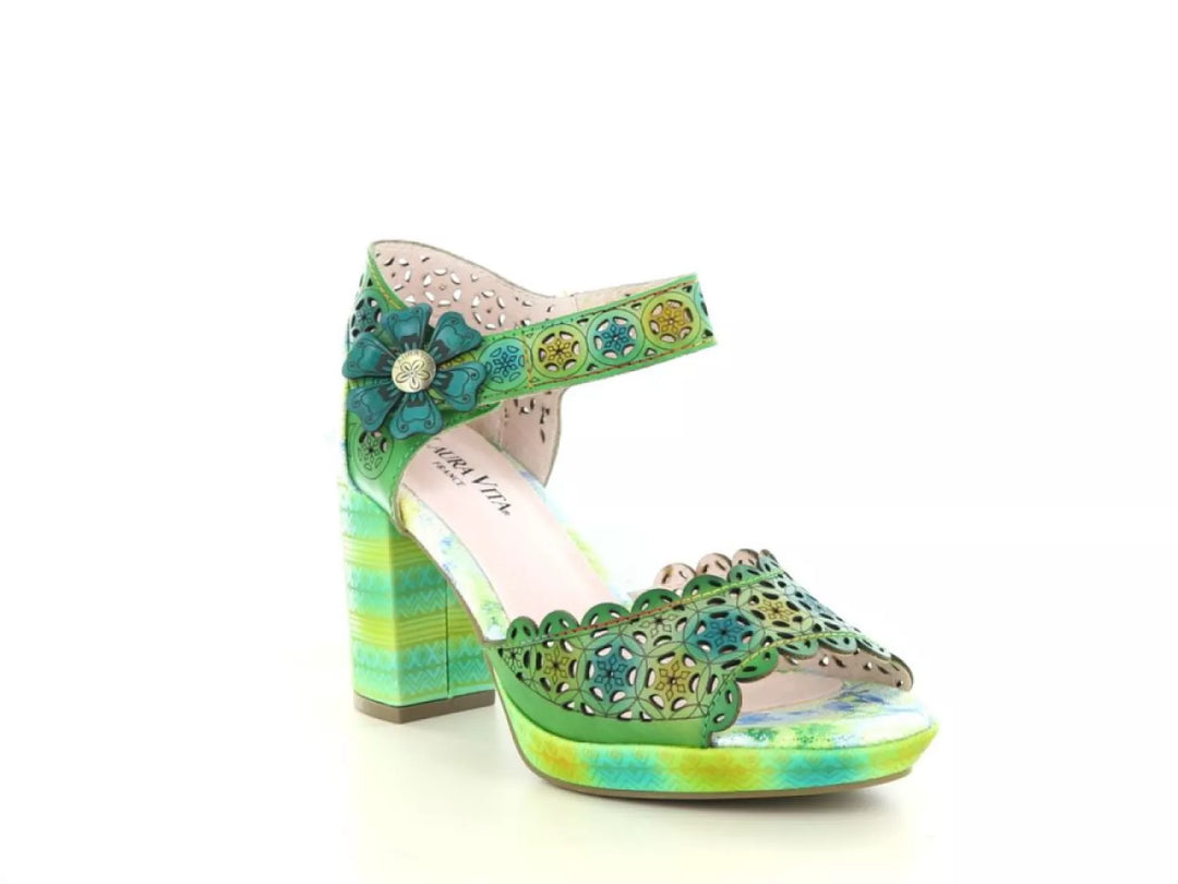 Laura Vita Laura Vita Nacio 325