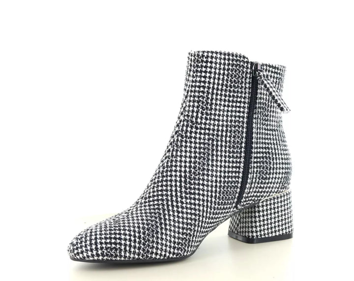 La Strada La Strada 2323228