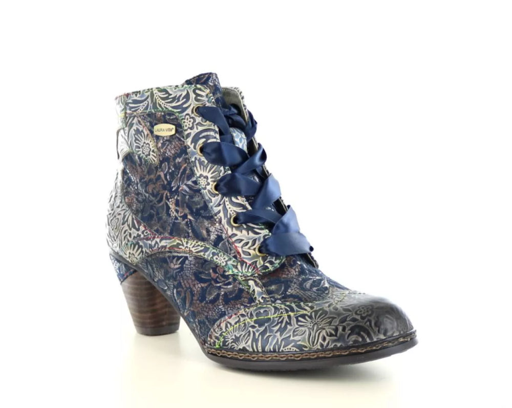 Laura Vita Laura Vita Alcizeeo 01