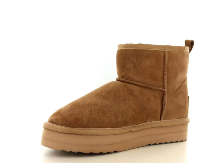 Warmbat Warmbat Wallaby Woman Platform