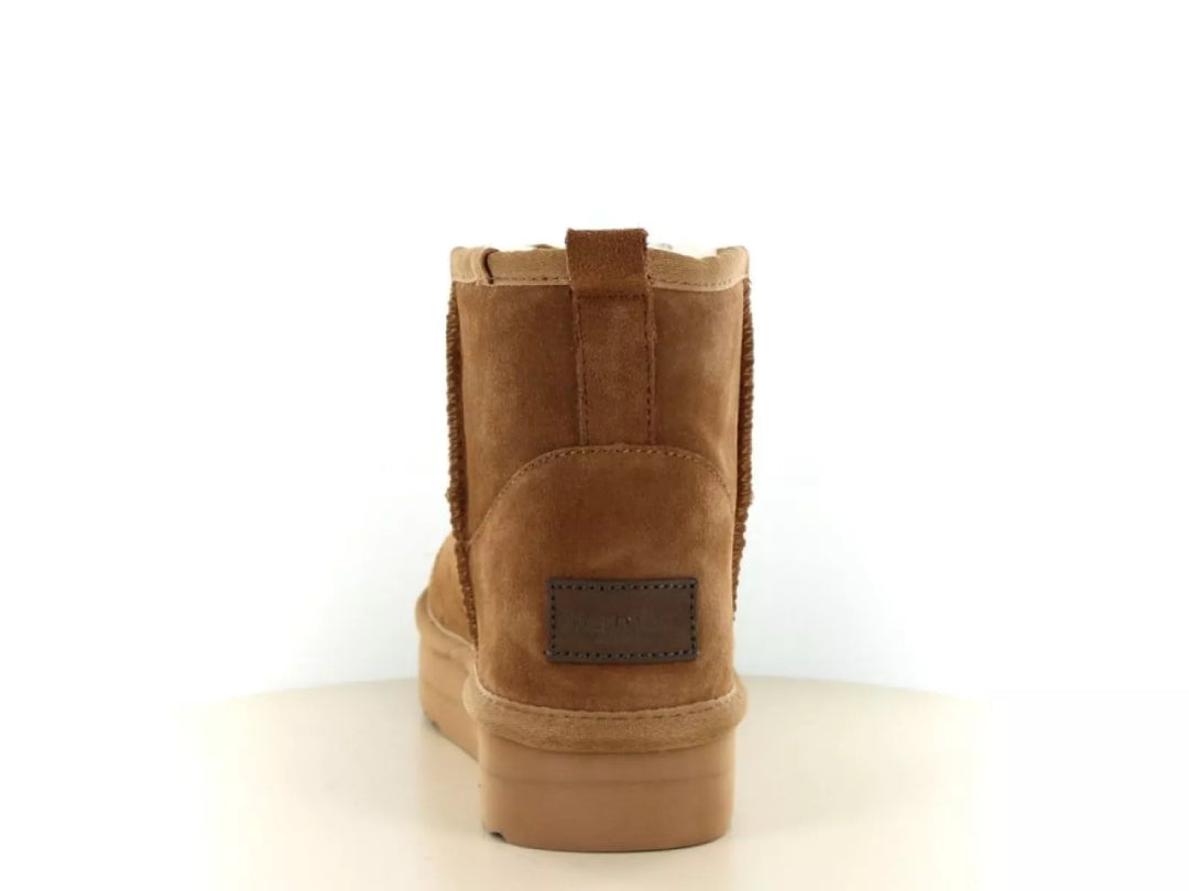 Warmbat Warmbat Wallaby Woman Platform